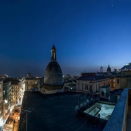 Konukevi Rosy's Napoli